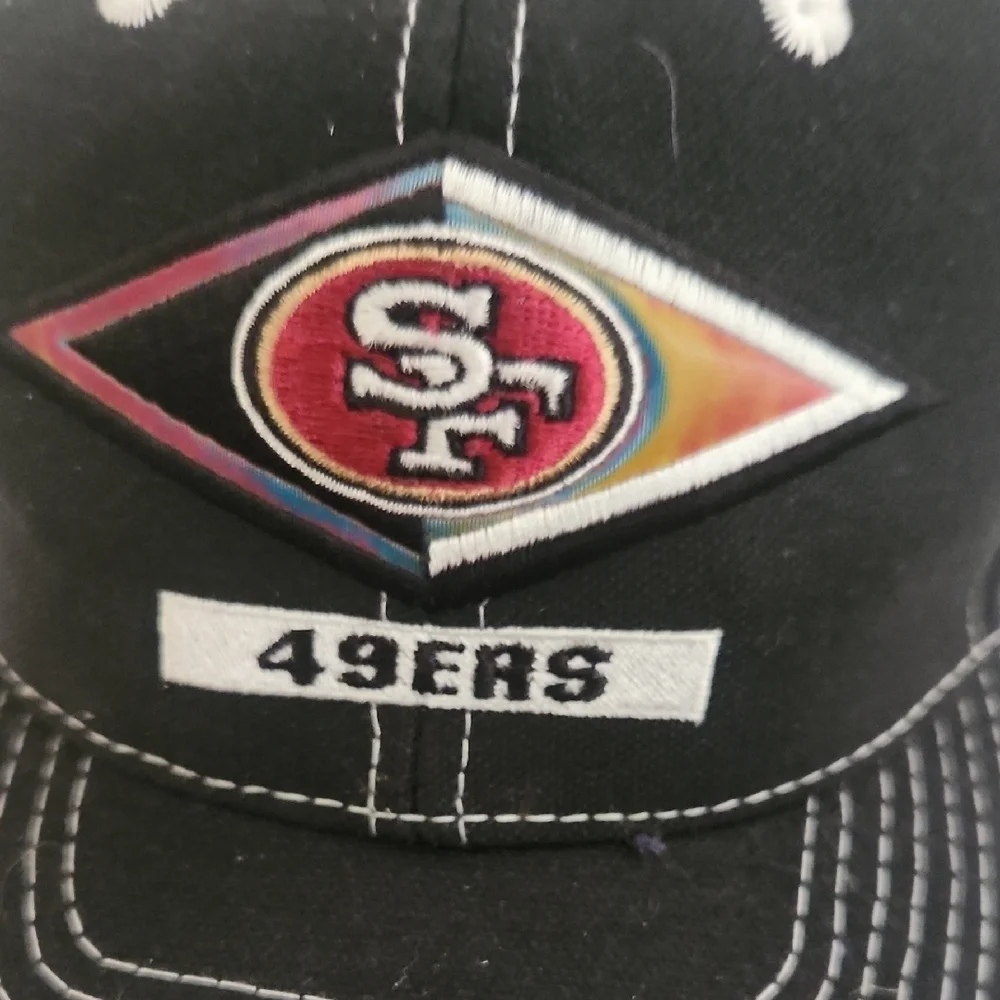Sports Specialties by Nike 90s Black 49ers Cap with Holographic Logo